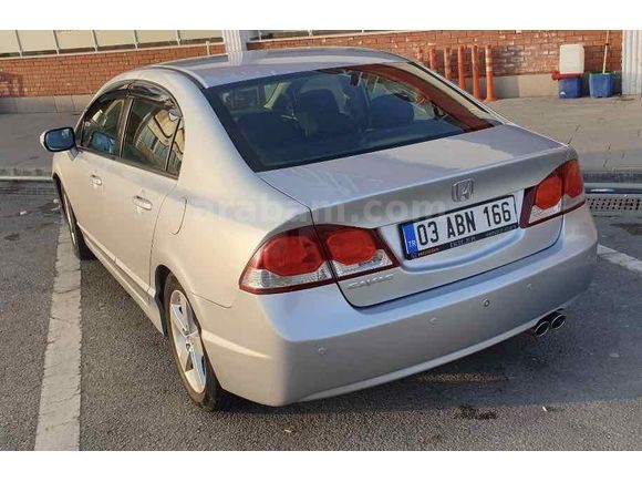 Sahibinden Honda Civic 1.6i VTEC Elegance 2011 Model 