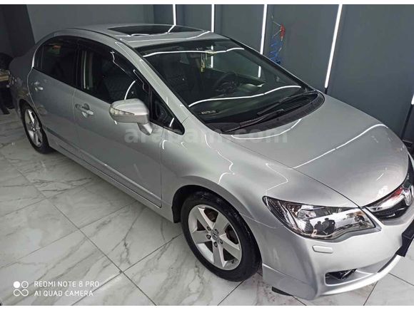 Sahibinden Honda Civic 1.6i VTEC Elegance 2011 Model 