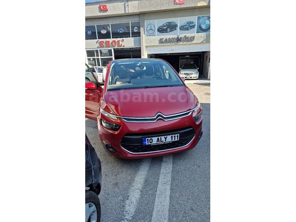 Sahibinden Citroen C4 Picasso 1.6 e-HDi Intensive 2013 Model  292.000 km Kırmızı