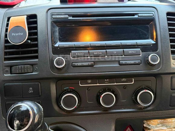 Sahibinden Volkswagen Transporter 2.0 TDI Panelvan 2014 Model  165.000 km Siyah