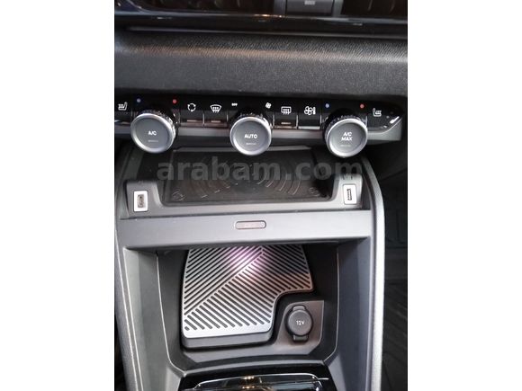 İLK SAHİBİNDEN DEĞİŞENSİZ BOYASIZ CİTROEN C4 1.2 PURETECH MAX 2025 MODEL SUNROOF'LU