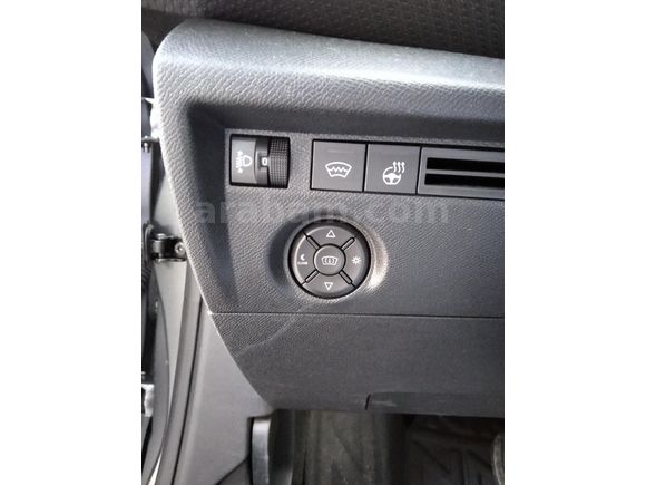 İLK SAHİBİNDEN DEĞİŞENSİZ BOYASIZ CİTROEN C4 1.2 PURETECH MAX 2025 MODEL SUNROOF'LU