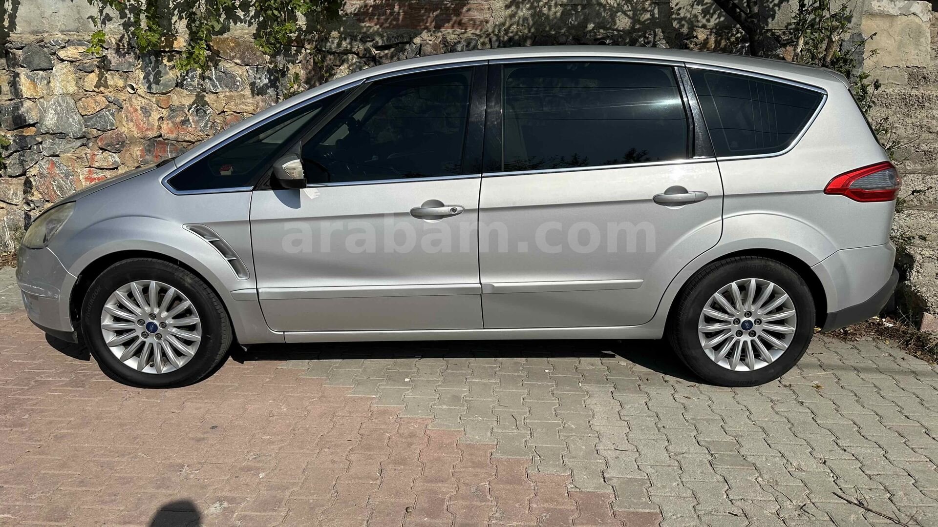 Sahibinden Ford S-Max 2.0 TDCi Titanium 2013 Model İstanbul 243.000 km Füme 4
