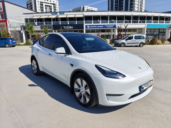Sahibinden Tesla Model Y LR AWD Çeki Demiri - DEĞİŞENSİZ