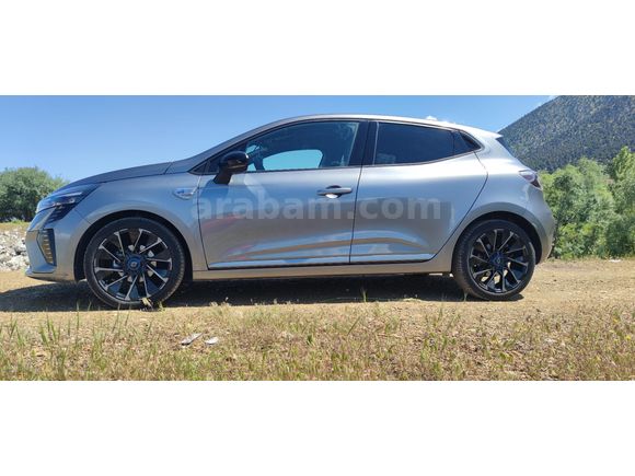 Sahibinden Renault Clio 1.0 TCe Techno Esprit Alpine 2023 Model