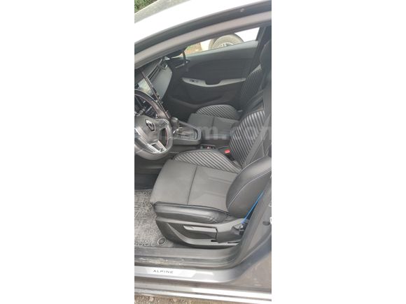 Sahibinden Renault Clio 1.0 TCe Techno Esprit Alpine 2023 Model