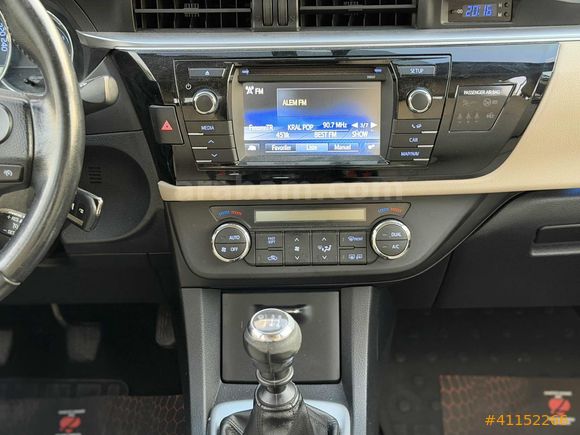 HATASIZ 2015 BOYASIZ COROLLA 1.6 ADVANCE LPGLİ 153.000 KM
