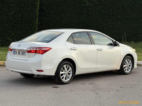 HATASIZ 2015 BOYASIZ COROLLA 1.6 ADVANCE LPGLİ 153.000 KM