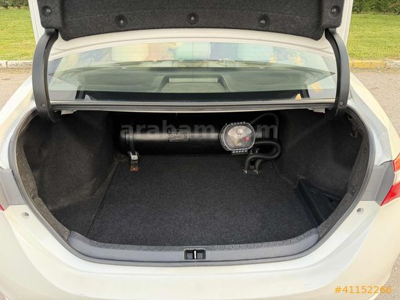 HATASIZ 2015 BOYASIZ COROLLA 1.6 ADVANCE LPGLİ 153.000 KM