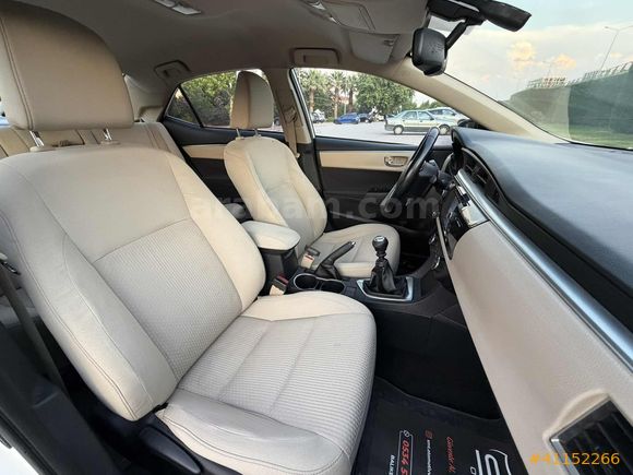 HATASIZ 2015 BOYASIZ COROLLA 1.6 ADVANCE LPGLİ 153.000 KM