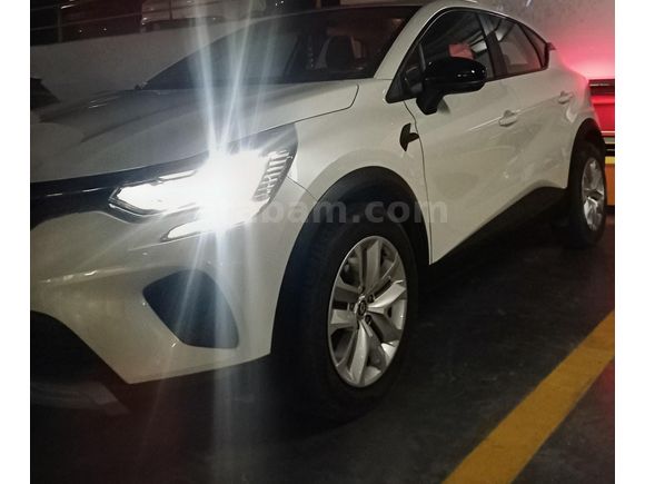 Öğretmenden 2023 Trafik Çıkışlı 2022 Yetkili Servis Bakımlı 17 binkm Captur