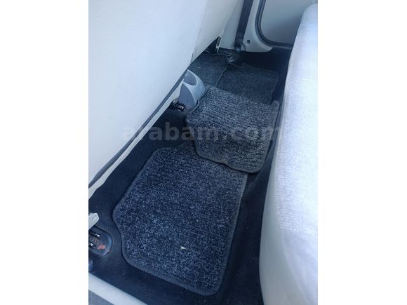 ilk sahibinden çok temiz km orijinal yedek anahtarı mevcut