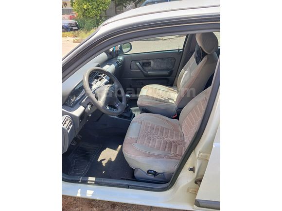 Sahibinden Renault Clio 1.4 RT 1997 Model Klimalı