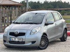 OTOMATİK TOYOTA YARİS (K.KARTINA 12 AYA KADAR TAKSİT İMKANI)