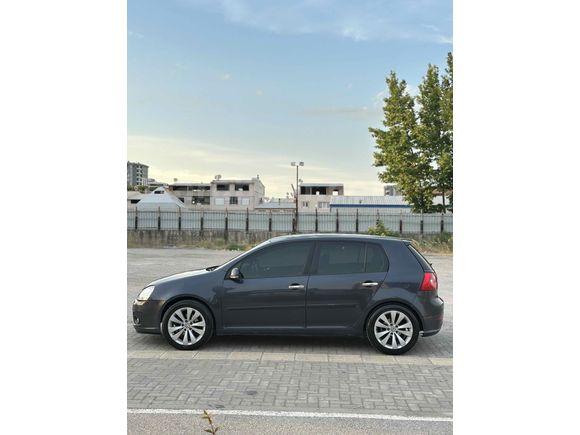 GOLF 5 1.6 AKILLI DEBRİYAJ SİSTEMLİ HASAR KAYITSIZ
