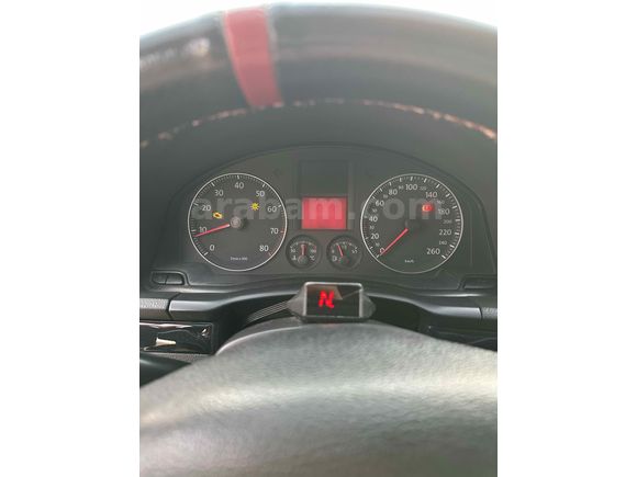 GOLF 5 1.6 AKILLI DEBRİYAJ SİSTEMLİ HASAR KAYITSIZ