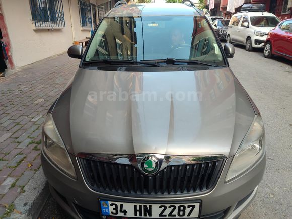 Sahibinden Skoda Roomster 1.2 Style 2011 Model