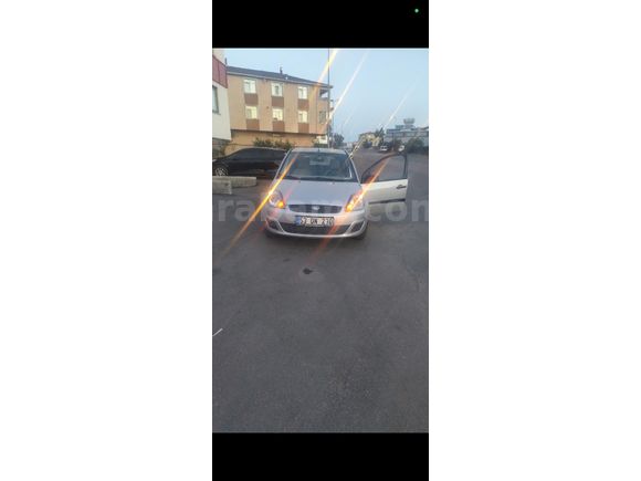 Sahibinden Ford Fiesta 1.4 Comfort 2006 Model