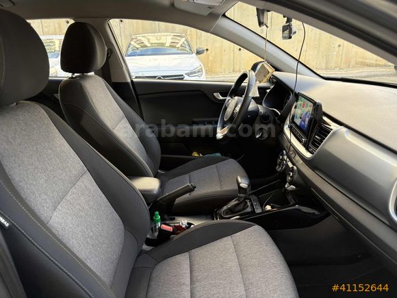 2023 Kia Stonic