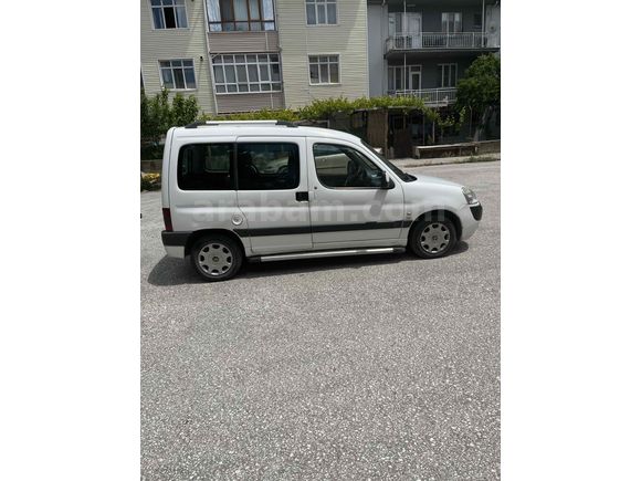 Sahibinden Peugeot Partner 2.0 HDI 2005 Model 