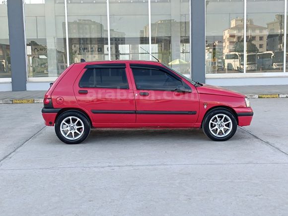 ŞENTÜRKLERDEN CLİO OTOMATİK 180 BİNDE ARAÇ MASRAFSIZ BAKIMLI