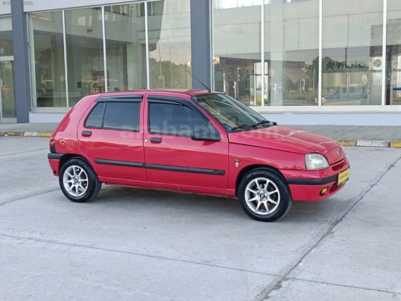 ŞENTÜRKLERDEN CLİO OTOMATİK 180 BİNDE ARAÇ MASRAFSIZ BAKIMLI
