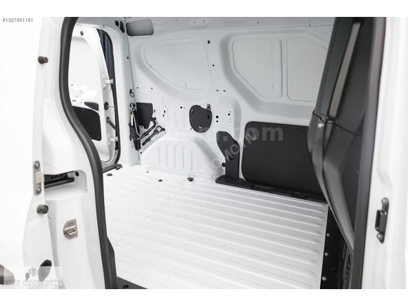 EXPRESS KANGO 2025 1.5 BLUE-HDİ JOY 95''HP EXTRA AYNA KAMERA'LI
