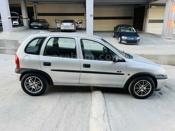 Galeriden Opel Corsa 1.4 GLS 1999 Model Gaziantep