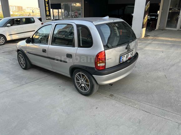Galeriden Opel Corsa 1.4 GLS 1999 Model Gaziantep