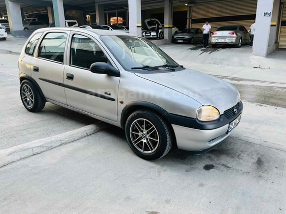 Galeriden Opel Corsa 1.4 GLS 1999 Model Gaziantep