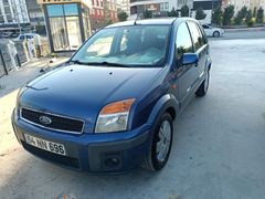 Temiz, dosta gider , bu fiyata daha iyisi yok. Ford Fusion 1.6 TDCi Lux 2007 Model