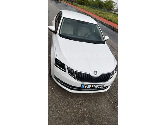 Sahibinden Skoda Octavia 1.6 TDI Style 2017 Model