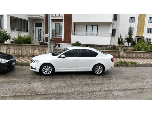 Sahibinden Skoda Octavia 1.6 TDI Style 2017 Model