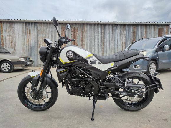 Sahibinden Benelli Leoncino 250