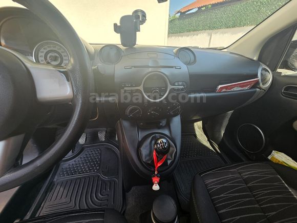 Sahibinden Mazda 2 1.3 Go 2009 Model