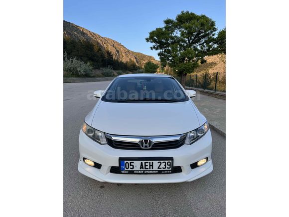 Sahibinden Honda Civic 1.6i VTEC Premium 2012 Model 