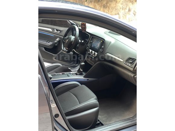 Sahibinden Renault Megane 1.3 TCe Icon 2025 Model 