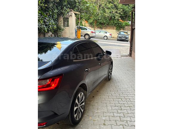 Sahibinden Renault Megane 1.3 TCe Icon 2025 Model 