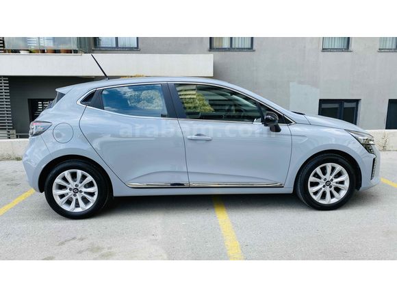 Sahibinden Renault Clio 1.0 TCe Evolution 2025 Model 