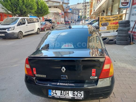 Sahibinden Renault Clio 1.4 2001 Model  334.000 km Siyah