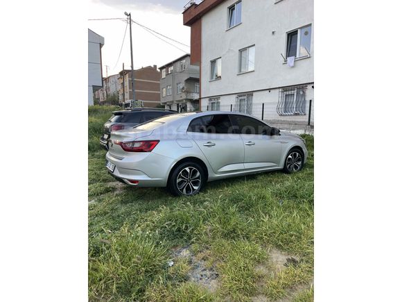 Sahibinden Renault Megane 1.5 Blue DCI Touch 2019 Model 