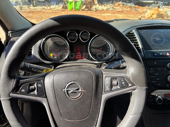 Sahibinden Opel Insignia 2.0 CDTI Edition 2011 Model  278.000 km Siyah