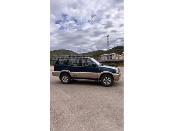 Sahibinden Nissan Terrano 2.7 TDI Elegance 2000 Model
