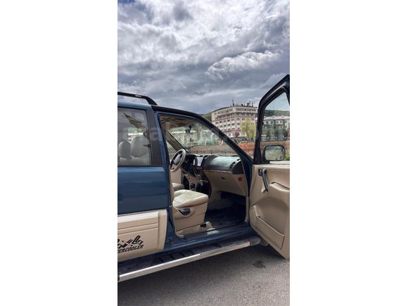 Sahibinden Nissan Terrano 2.7 TDI Elegance 2000 Model