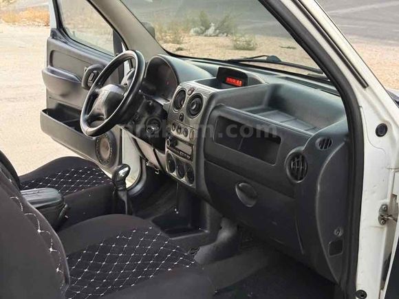 TEMİZ BERLİNGO 2.0 TDI 