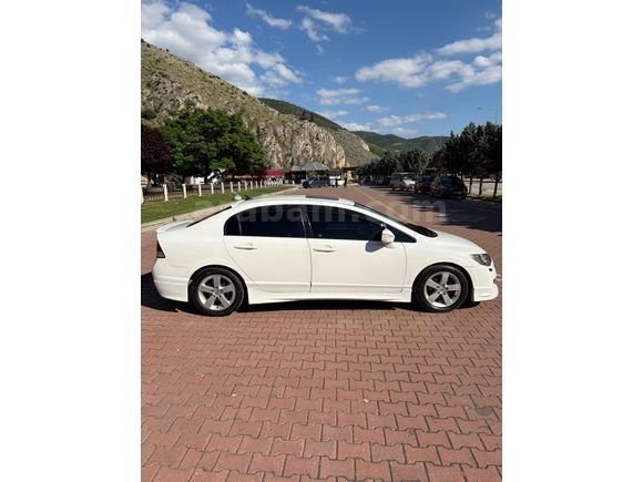 Sahibinden Honda Civic 1.6i VTEC Elegance 2011 Model