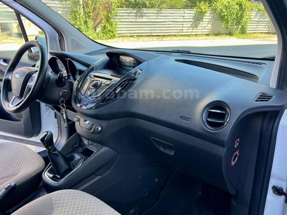 YNR AUTO'DAN 2016 COURİER 1.6 TDCİ TİTANİUM 68 BİN KM'DE