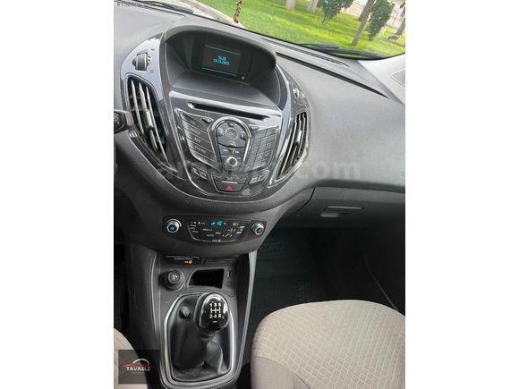FORD COURİER TİTANİUM