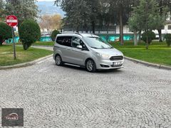FORD COURİER TİTANİUM