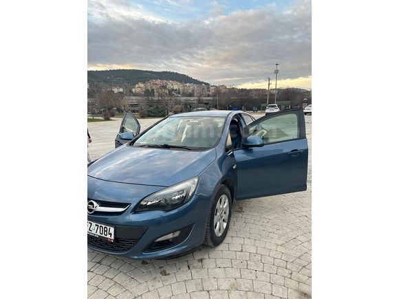 Opel Astra 1.6 CDTI Design 2017 Model HATASIZ, BOYASIZ, DEGİSENSİZ